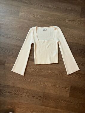 Hollister Cream Ribbed Square-Neck Long Sleeve Crop Top